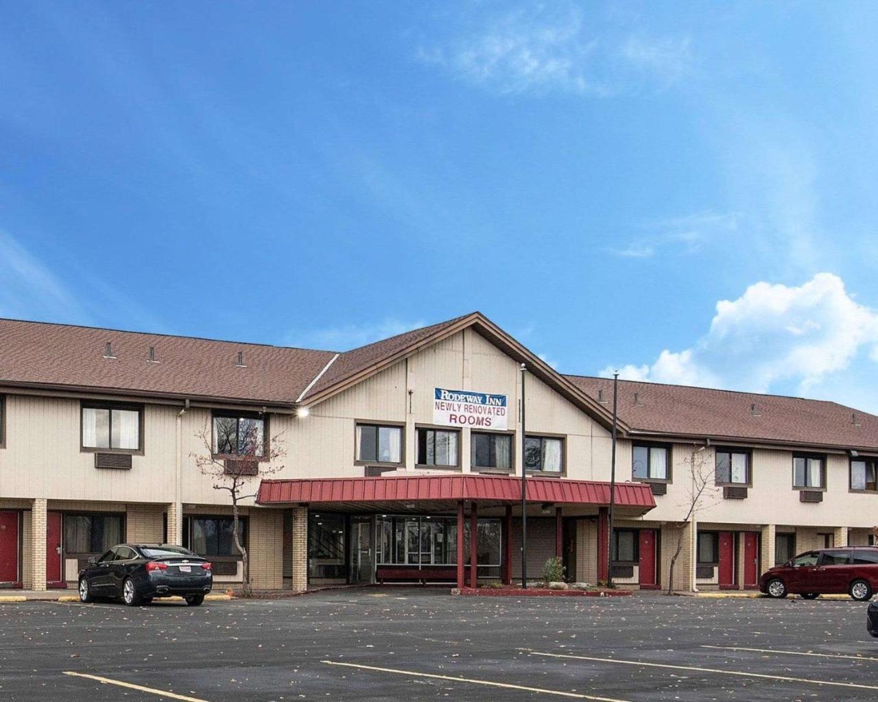 Rodeway Inn East Syracuse Exterior photo